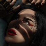 Kat Von D Instagram - Te amo como se aman ciertas cosas oscuras, secretamente, entre la sombra y el alma. 🖤 📸: @travis_shinn