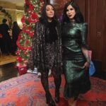 Kat Von D Instagram - Such a special Christmas Eve dinner party here at #CasaVonD this year! ❤️ To be honest, I do believe for those of us [like me] who weren’t blessed with a close family, we are lucky to create our own family amongst friends. Although I have many acquaintances, my circle of friends is small but made up of real ones - that I am so grateful to have! I can’t imagine spending my last Christmas in Los Angeles with anyone other than these wonderful people! I adore you all with all my heart: @iamleah 🖤 @mrpharmacist72 🖤 @sammidoll 🖤 @daveysuicide 🖤 @dimebagzhag 🖤 @blackcitizen 🖤 @tumas_zarskus 🖤 @sassys8n 🖤 @villamelroseantiques 🖤 @edenknievel 🖤 @thebookofimmortality 🖤 @llewellyn 🖤 @prayers 🖤 @coldcave23 🖤 *and a special THANK YOU to Michele over at @center_of_attention_events and her team who spent this Christmas Eve spoiling me and my guests with an elegant party like this! Merry Christmas to everyone! ❤️ Windsor Square, Los Angeles
