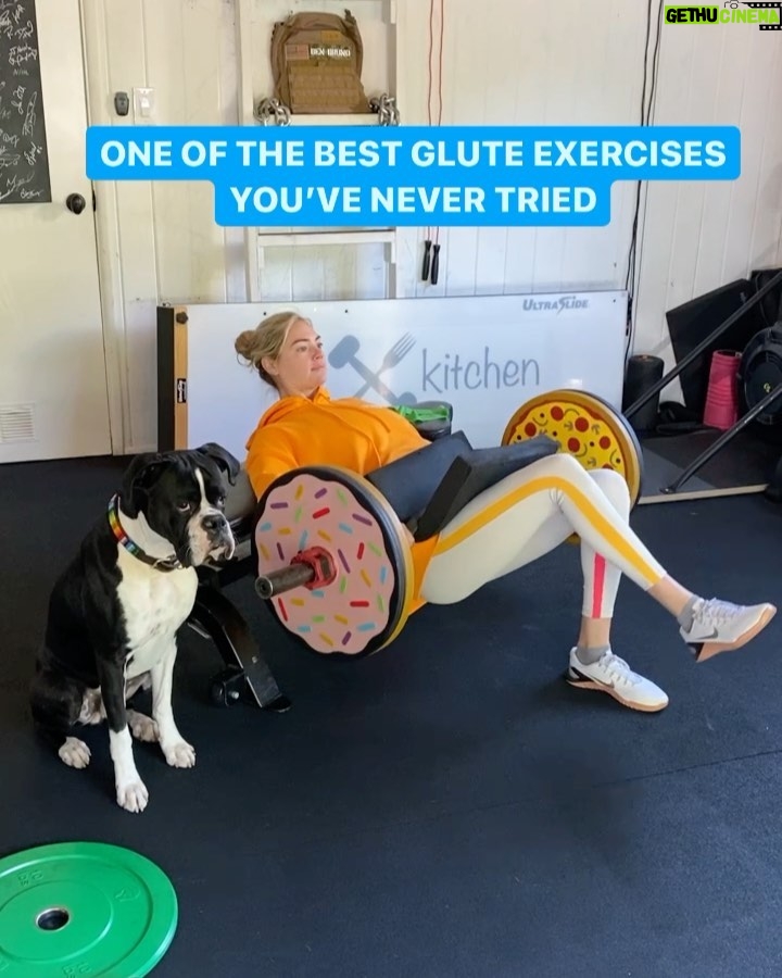 Kate Upton Instagram - Instagram vs. Reality. In the first slide, @kateupton crushes a set of eccentric single leg hip thrusts while Norman watches politely like a good boy. The second slide is what really happens before EVERY set. Gotta love it ❤️ *** Seriously though, this is an amazing glute exercise, so take a minute to watch the video all the way through to get the key form tips so you can try it yourself.