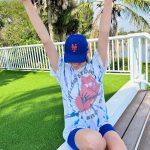 Kate Upton Instagram - Who’s excited for Amazin’ Day on March 25th?! 🙋🏼‍♀️ I’m ready to rep my @mets pride in NYC 🧡💙 Don't forget to wear your hat and learn more about Amazin’ Day at Mets.com/AmazinDay #AmazinDay