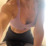 Kate del Castillo Instagram – I’m back working out at my pace. #fuckvertigo still shaking a little bit…🙃♥️👊🏼💪🏽🙏😰