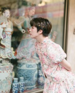 Katsamonnat Namwirote Instagram - 新年快乐 , 新正如意, 新年发财 🐉💵 我可爱吗？🐱🧧 . 📸 @chonticha.sai 💄 @jin_pannaphat @nadaimakeover #cooheart Bangkok, Thailand
