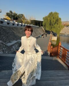 Katsamonnat Namwirote Instagram - The princess wears SAMBA 🌷✨这位公主漂亮吗？ ฟิลลิ่งเจ้าหญิงหนีวัง และเสด็จพี่ 3 พระองค์ 🩰👑 . I always miss you jiejie 💛 Xian, China
