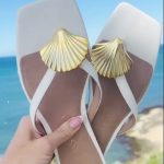 Katy Perry Instagram – She sells seashell shoes by the sea shore 🌊 😎