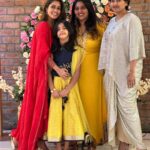 Keerthi shanthanu Instagram - Celebration time 🎊❤️ #family #wedding #mehendi @shrutitudi @mahuvnish @jayanthirkv @veena_sujya @brinda_gopal @gayathriraguramm @dianishanth Wearing @studio149 ❤️ 📸 by my fav @chithrapriya ❤️ #decor by @knotsnrings.knr ✨