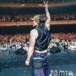 Keith Urban Instagram - EDINBURGH !!!!! You made a Monday night feel like a Friday ! It was an honor to don the kilt - the guys and I truly felt like we could take on the world !! But most importantly, it allowed me to fully embrace my mother’s heritage. Long live the McKinnons !!! Thank you for a great end to this run and I’m already looking forward to the day we’re back 🏴󠁧󠁢󠁳󠁣󠁴󠁿 📸: @roadworthypictures Edinburgh, United Kingdom