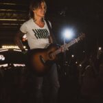 Keith Urban Instagram - SUNDAY NIGHT IN CANANDAIGUA ! (Baskin-Robbins, 31 flavors…🤔) #TSONworldtour CMAC