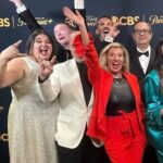 Kelly Clarkson Instagram - @jasonhalbert, you’ve never looked better 😂 @daytimeemmys @kellyclarksonshow