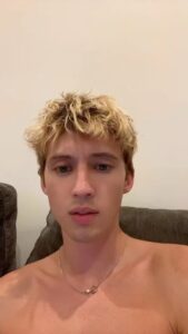 Kelly Clarkson Instagram - Troye Sivan, you know what you did! 😜
