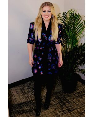 Kelly Clarkson Thumbnail - 127.8K Likes - Top Liked Instagram Posts and Photos