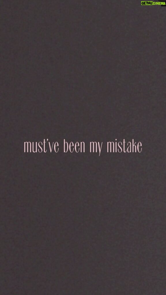 Kelly Clarkson Instagram - “Must’ve been my mistake, swore I heard you say you’d be mine always...” 🍷💔☀️ Head over to my YouTube channel to watch the lyric video for #mymistake. #chemistry