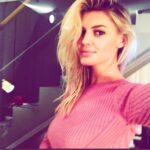 Kelly Rohrbach Instagram - Morning!