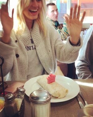 Kelly Rohrbach Instagram - Birthday breakfast burrito at the local diner, living life on the edge 👌🏼