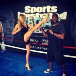 Kelly Rohrbach Instagram - It's fight time 👊 @darrellerevis24 👊 @si_swimsuit SAHARA Las Vegas