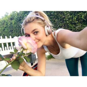 Kelly Rohrbach Thumbnail - 79.3K Likes - Most Liked Instagram Photos