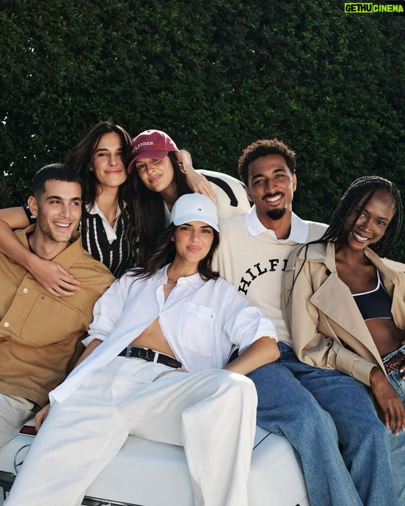 Kendall Jenner Instagram - @tommyhilfiger and friends ❤️ #tommyhilfiger