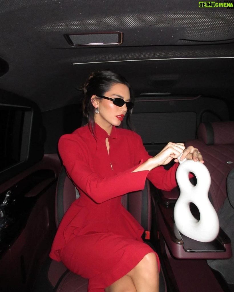 Kendall Jenner Instagram - 💋 Paris