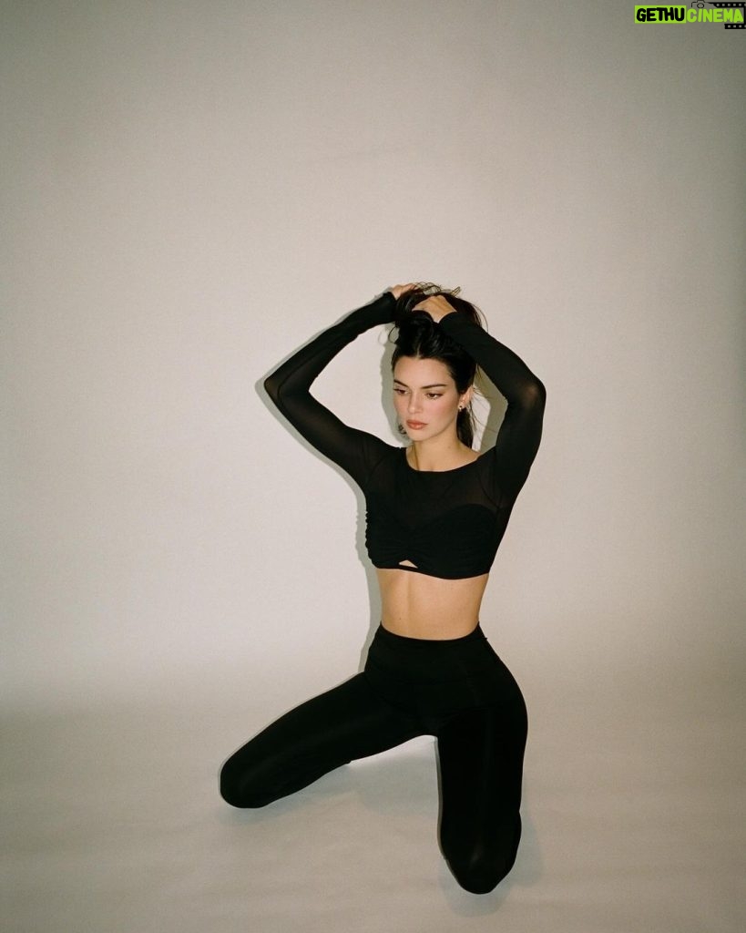 Kendall Jenner Instagram - @alo