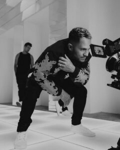 Kendall Schmidt Instagram - This is more than a feeling pre save Waves Out May 3rd Link in bio @bigtimerush 📸 - @jordankelseyknight