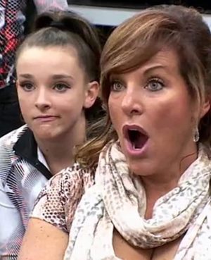 Kendall Vertes Instagram - Happy birthday to my superwoman🩷 you make life so much easier and I cannot be more thankful. My role model, bestfriend, biggest fan, and the best dancemom. I love you to the moon and back🤍