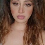 Kenisha Awasthi Instagram - Wowwowowowow..@shubhworldwide givin' me lifeeeee!! 🧜‍♀️🥳 #bestofpunjabi #punjabisongs #trendingaudio #trendingmusic #trendingreels #kenishaawasthi #reeloftheday #dancereels #reelitin #reelygood #baller #groooovy #issavibe #inmyfeelings #bestoftheday #burrah #chakdephatte #greysatin #satindress #ikky #shubmusic #shubh