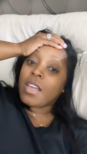 Keshia Knight Pulliam Instagram - My forever #mood ✌🏾❤️