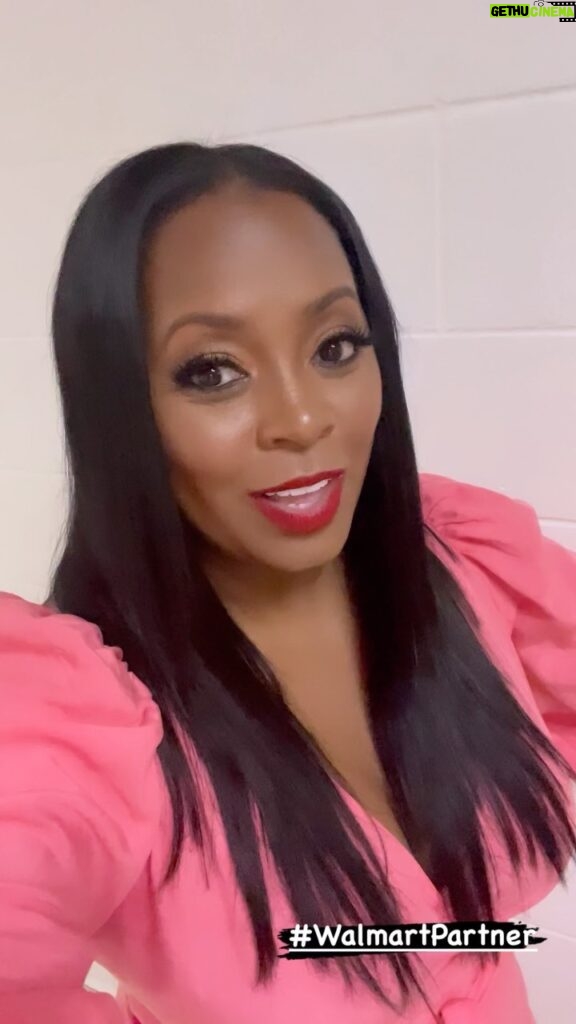 Keshia Knight Pulliam Instagram - I Attended #TheBigHomecoming Day 1: Impact Day today! @Walmart brought me out and I had an amazing time and felt so inspired from the bands to the dancers to the roll call, it all brought back memories from my time at Spelman! If you’re in Atlanta and want to experience that Homecoming energy, make sure to come out tomorrow for even more fun and to show your #HBCU pride at @thebighomecoming Festival and Concert Day.   Click the link in my story to grab tickets and when you’re there visit the #Walmart Makers Studio! 🎉 The space looks AMAZING and celebrates Black-founded brands and entrepreneurs with activities in every corner to experience music, food, beauty, and fashion all in one place #WalmartPartner #BlackAndUnlimited
