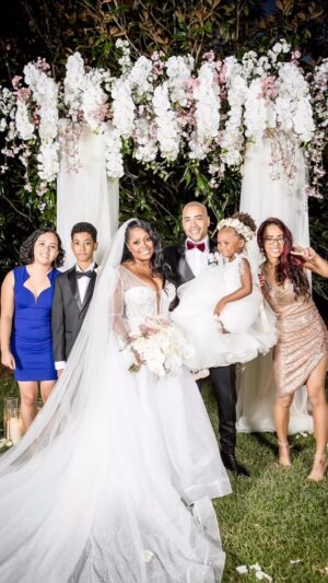 Keshia Knight Pulliam Instagram - Happy Father’s Day to my husband, my love, my baby daddy, my best friend & big papa!! I’m so grateful for our big blended family and that we found each other at the perfect moment. You are a wonderful father to all of our babies… We love you #OG 😜

The last photo 📸: @janethowardstudio