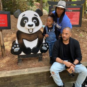Keshia Knight Pulliam Instagram - Mommy-ing (v)- The act of being a mommy. AKA... The greatest job on earth!!!

***Thanks for the sweatshirt @domibychloe !!! FYI... this is a black business owned by a @spelman_college alumna... GO SUPPORT!! 💙

Oh... I have no clue who Ella & Brad were looking at, but they were about to get the business!! 😂😂😂