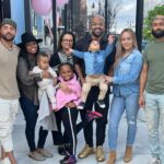 Keshia Knight Pulliam Instagram - Happy Birthday Mommy!! It took us a few tries but eventually we got the picture. 😂 It’s about enjoying the journey… so grateful for family ❤️