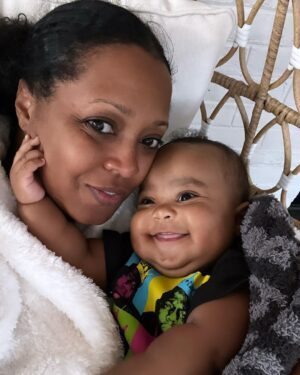Keshia Knight Pulliam Instagram - Morning cuddles with Bubba. I remember when Sissy was this little… Now she is a big girl!! I’m going to enjoy these free cuddles as long as they last!! 🥰 #HappyFriday
