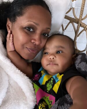 Keshia Knight Pulliam Instagram - Morning cuddles with Bubba. I remember when Sissy was this little… Now she is a big girl!! I’m going to enjoy these free cuddles as long as they last!! 🥰 #HappyFriday