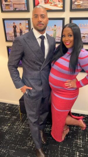 Keshia Knight Pulliam Instagram - Oh Baby Baby!! Baby James coming 2023!! 🥰❤️🥰

#NewOrleansNoel December 3rd at 8pm EST #itsawonderfullifetime