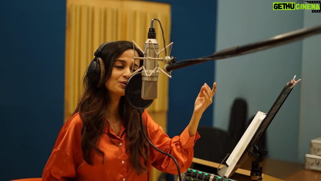 Ketaki Mategaonkar Instagram - Recorded a mesmerizing song at Yashraj Studios, by the brilliant @m.d.saurabh . 🌟 Swipe left for exclusive glimpses of the magical moments during the session. 📸✨ Loved every bit of the challenge in this intricate Ganesh Stuti! 🙌 Shoutout to the amazing @vijaydayal for making it so special. 💜 He understands the singers and makes them very comfortable and takes out the best in them! I always consider him my lucky charm as every song he has mixed and mastered has been loved so so much by the audience and my listeners 🥰. Can’t wait for you all to experience this one! #MusicMagic #RecordingDiaries #NewSongAlert #GaneshStuti #StayTuned #KetakiMategaonkar #explorepage #ketakimategaonkar #marathiactress