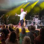 Kevin Costner Instagram - Cheers to the weekend, friends. Missing playing for you with the band today! 📸: @crosstimbersbison