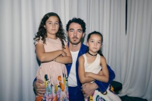 Kevin Jonas Instagram - Little birds ❤️
