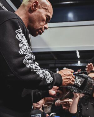 Kevin Levrone Instagram - More Than Fabric 🐺  Photography by @aleksandra_d90