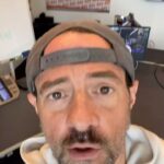 Kevin Smith Instagram – TODAY AT 9amPST!
I’ll be filling in for @garyandshannon on @kfiam640, giving Los Angeles hours of oral from 9 to 1pm!
KFI am 640 – Live everywhere on the @iheartradio app!
kfiam640.iheart dot com!