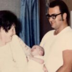 Kevin Smith Instagram - 20 years ago today, my Dad died. So this morning, my brother Don and I took our Mom to church. Shockingly, the roof didn’t cave in on the director of DOGMA. The mass was celebrated in memory of Pop - a man who shaped my life, both literally and figuratively before he left this world. Two decades back, my whole family happened to be in Philadelphia at the same time - so they all came to my #wizardworldphilly Q&A. After the Q&A, we went to dinner at @mortonssteak: @jenschwalbach, me, Dad, Donald, @donsgirlgrace, @virginia_in_vienna & her husband Eric (Don’s husband Jerry was stuck in Florida), where we had the time of our lives for the last time in his life. After a memorable meal with the family he co-created, Dad died in the wee hours of the following morning, June 1, 2003. A portion of his ashes have resided with me since his cremation, as a constant reminder of the quiet patriarch without whom I wouldn’t even exist. My sister has long maintained that I based Silent Bob on Dad - the guy who said very little unless he had something funny or insightful to impart (ironically, that would mean Jay is based on my Mom). I don’t know if I got Silent Bob from Dad, but I got nearly everything else. In the pic of me at the lectern, the bald spot in the front row is my Father - who fed me Standup comedy albums as a kid and loved to watch me talk to a crowd, knowing those records made an impact on his youngest son. While growing up, Dad took me to the movies all the time too - so he likely knew both my careers as a storyteller came indirectly from his unintentional influence. I’m happy he got to meet @harleyquinnsmith (he was a big fan), but he’s been gone twenty years and I still miss him. So if you can (and if you wanna), hug your Dads for me today, Kids. And if you’re in Toronto on Friday or Jersey on Saturday, come see me at the @sandersoncentrebrantford or @smodcastlecinemas. That sounds like a self-serving plug because it is - but it’s also in memory of a guy who’d still be in the front row watching me if he could. Miss you, Pop. Rest in Power. #KevinSmith #dad #mementomori