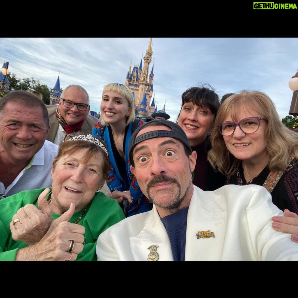 Kevin Smith Instagram - HAPPY 78th BIRTHDAY, MOM! It was a rough year for @donsgirlgrace, with far too many hospital stays. So to celebrate her victory over the infinite, we took Mom to @waltdisneyworld for her birthday today! All she wanted was a photo with Santa and cotton candy, so she got both. I’m grateful to ring in another year and she was ecstatic to spend the day with her kids, her granddaughter, and her niece. #KevinSmith