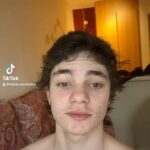 Kevin Vechiatto Instagram - essa musica me lembra o ycaro