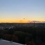 Kevsho Instagram - nos juntamos a ver el atardecer? enviar. estos son algunos cielos que me encontré en españa 🥲