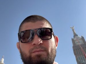 Khabib Nurmagomedov Instagram - Mecca 🕋🤲