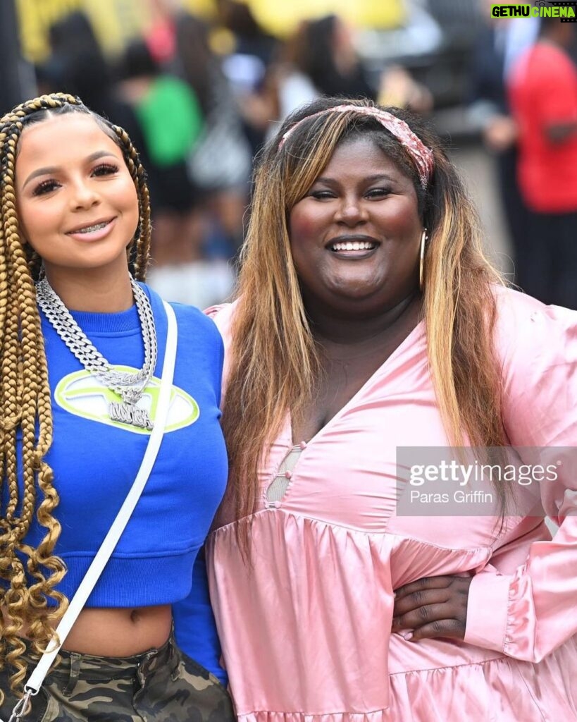 Khamyra Sykes Instagram - It was EVERYTHING for me @essencegu_ @essence . The GU summit ate w/ powerful, beautiful and inspirational baddies. Thank you #gusummit for inviting me💜 Thank you @cxmmunity.co for having me Host the dopest Gaming Tournament 🎮we were 🔥til the 🌧️ shut us down… Atlanta, Georgia