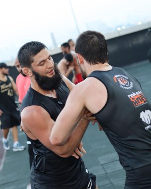 Khamzat Chimaev Instagram - Улыбаемся и пашем!