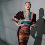 Khemanit Jamikorn Instagram - 𝐀 𝐉𝐎𝐁 𝐈𝐒𝐍’𝐓 𝐉𝐔𝐒𝐓 𝐀 𝐉𝐎𝐁. 𝐈𝐓’𝐒 𝐖𝐇𝐎 𝐘O𝐔 𝐀𝐑𝐄. 💚💛🧡❤️🩷🩵💙💜💖 . . . #ทำงานที่เรารักกันค่ะ #panpaninworkpoint #panpanworkmode ✌🏻 @pitchaclothier @glintzjewelry @kokodanger @powerthanat