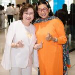 Khemanit Jamikorn Instagram - สติมา “WE ARE ONE” โลกทั้งผองเป็นพี่น้องกัน 👍🏻 ให้ความดีเชื่อมโยงทุกคนเข้าด้วยกัน ด้วย “สติ” . . . #สติมาเณรน้อยอัจฉริยะ 👍🏻🧡✌🏻 ติดตามได้แล้วทาง TRUE iD นะคะ