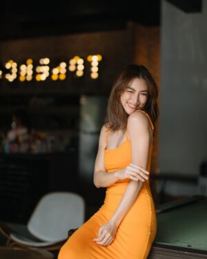 Khemanit Jamikorn Instagram - 𝑩𝒆 𝒚𝒐𝒖𝒓 𝒐𝒘𝒏 𝒗𝒆𝒓𝒔𝒊𝒐𝒏 𝒕𝒐 𝒔𝒎𝒊𝒍𝒆😄 
.
.
.
#panpanworkmode 🧡🧡🧡🧡🧡🧡🧡🧡 
@marini_officiel @memories__traveler