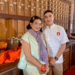Khemanit Jamikorn Instagram - 29มค.เป็นวันแห่งการให้ ปีที่ 11 วันครบรอบอายุวัฒนมงคล พระเมธีวชิโรดม (ท่าน ว.วชิรเมธี) . . . ขอน้อมถวายมุทิตาสักการะท่านเจ้าคุณอาจารย์ ด้วยความเคารพอย่างสูง กราบขอบพระคุณในความเมตตา ที่ให้ปัญญาแก่ศิษย์เสมอมาค่ะ . วันนี้ก็เป็นวันแห่งการให้ ที่ท่านเจ้าคุณอาจารย์ก็ให้อย่างไม่เคยหยุด ให้ธรรม ให้ทุน ให้ทาน ดังคำกล่าว ”ยิ่งหวงยิ่งหาย ยิ่งให้ยิ่งหอม“ … ขอถวายมุทิตาสักการะด้วยความเคารพอย่างสูงค่ะ 🙏🏻🙏🏻🙏🏻