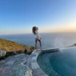 Khloë Terae Instagram - Where the sky meets the sea, that’s where you’ll find me 🌊✨ #throwback #bigsur Big Sur, California